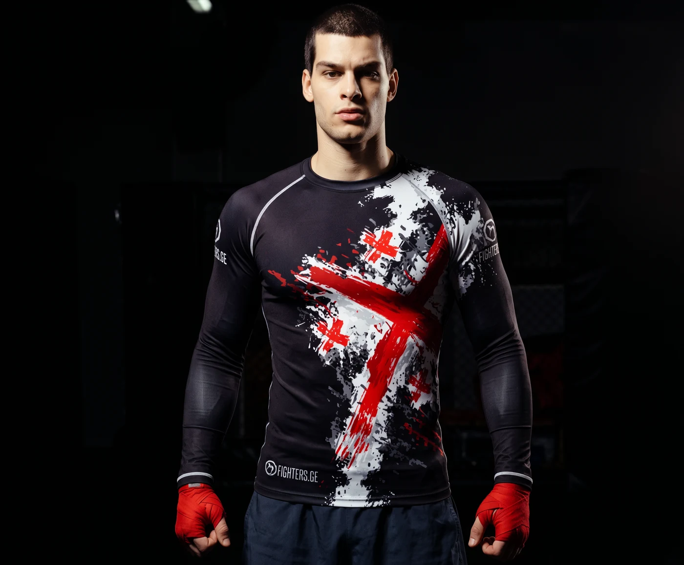 Fighter wearing the Georgian Flag long sleeve rash guard